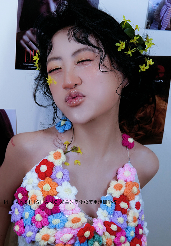 终身免费进修，紧跟时尚潮流